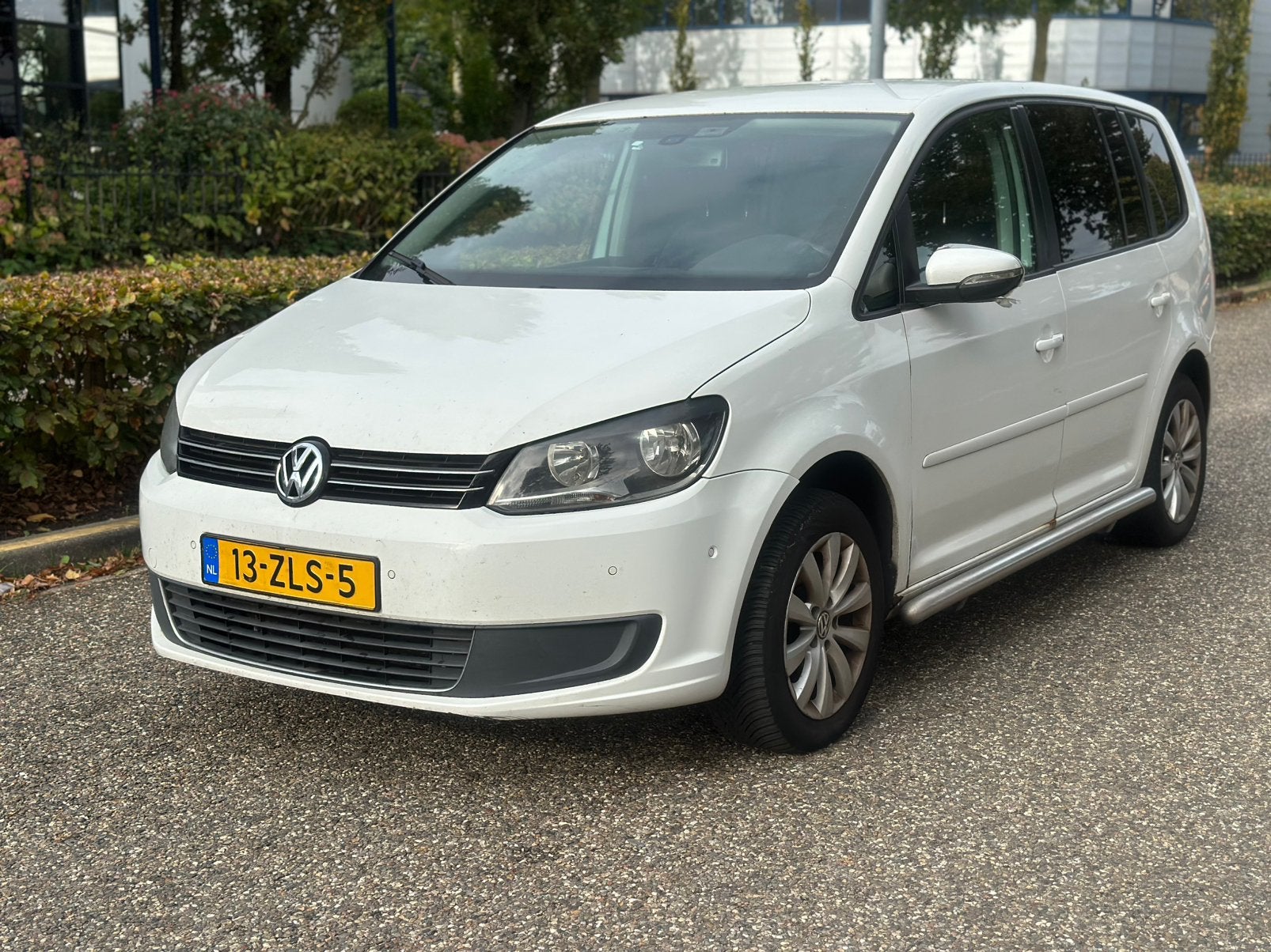 Volkswagen Touran 2.0 TDI 103KW Dsg6 Cross 2013 Wit, Auto's, 1503 kg, 4 cilinders, Wit, Origineel Nederlands