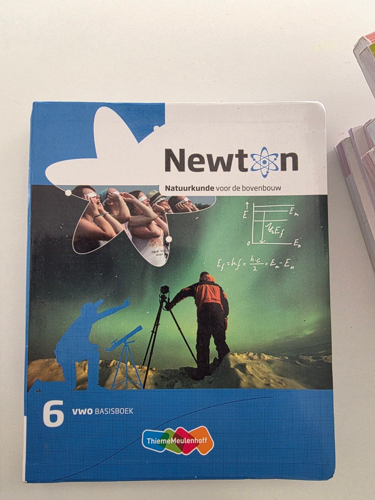 Newton Natuurkunde VWO 6 Basisboek - ThiemeMeulenhoff, Ophalen of Verzenden, Gelezen