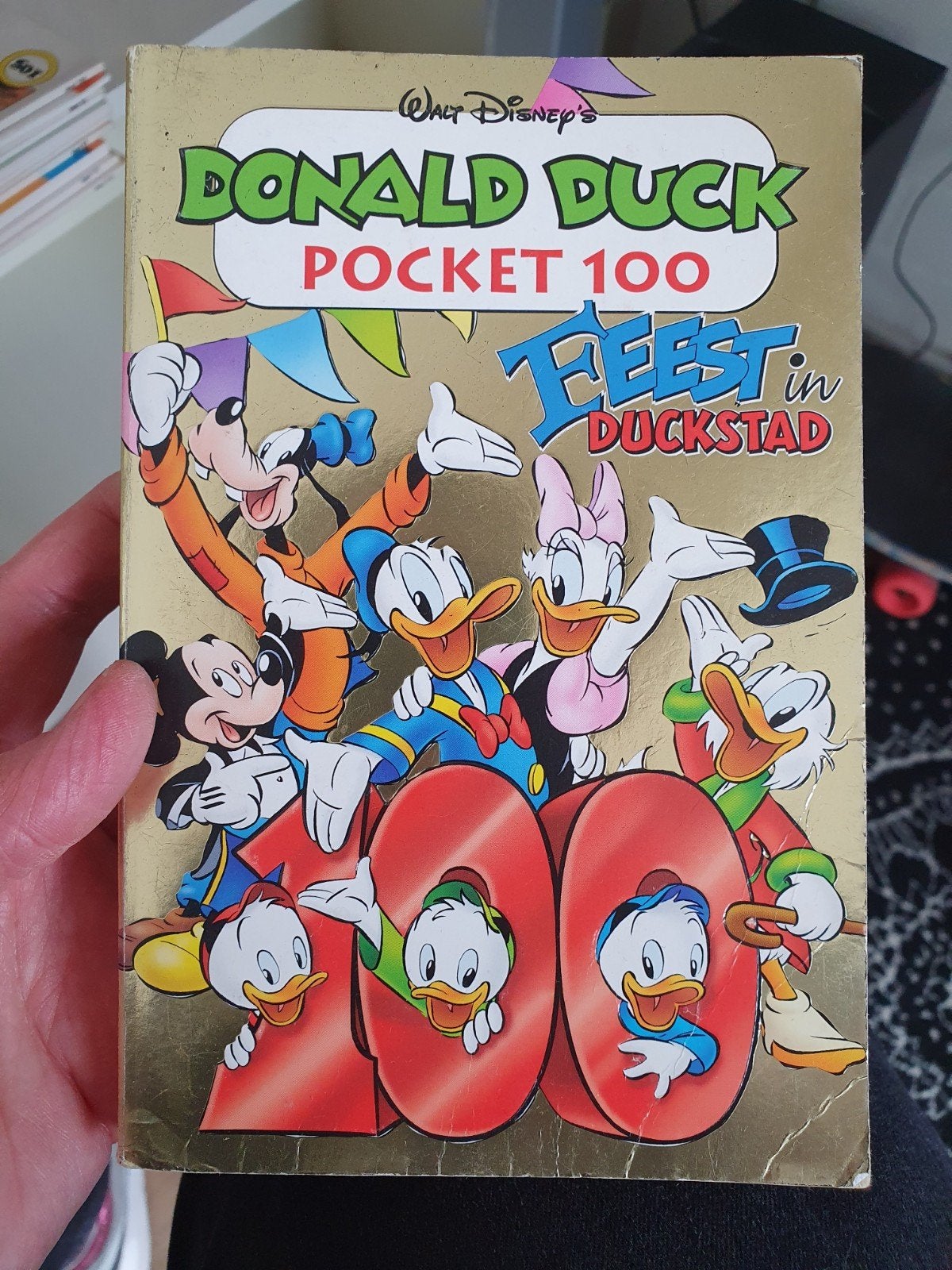 Gouden Pocket 100 en Duckstad Pocket 10, Meerdere stripboeken, Ophalen of Verzenden, Gelezen