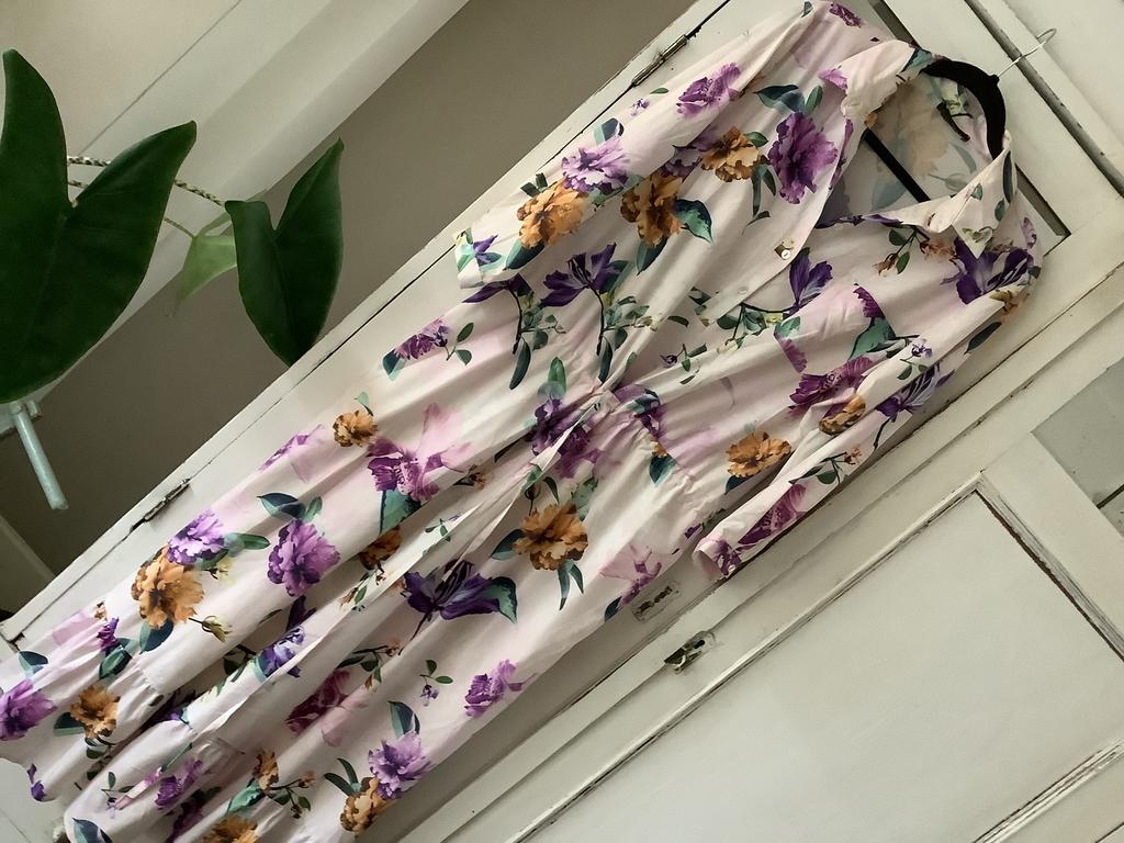 LaDress maxi jurk in afslankend model M, Ophalen of Verzenden, Zo goed als nieuw, Maat 38/40 (M), Onder de knie