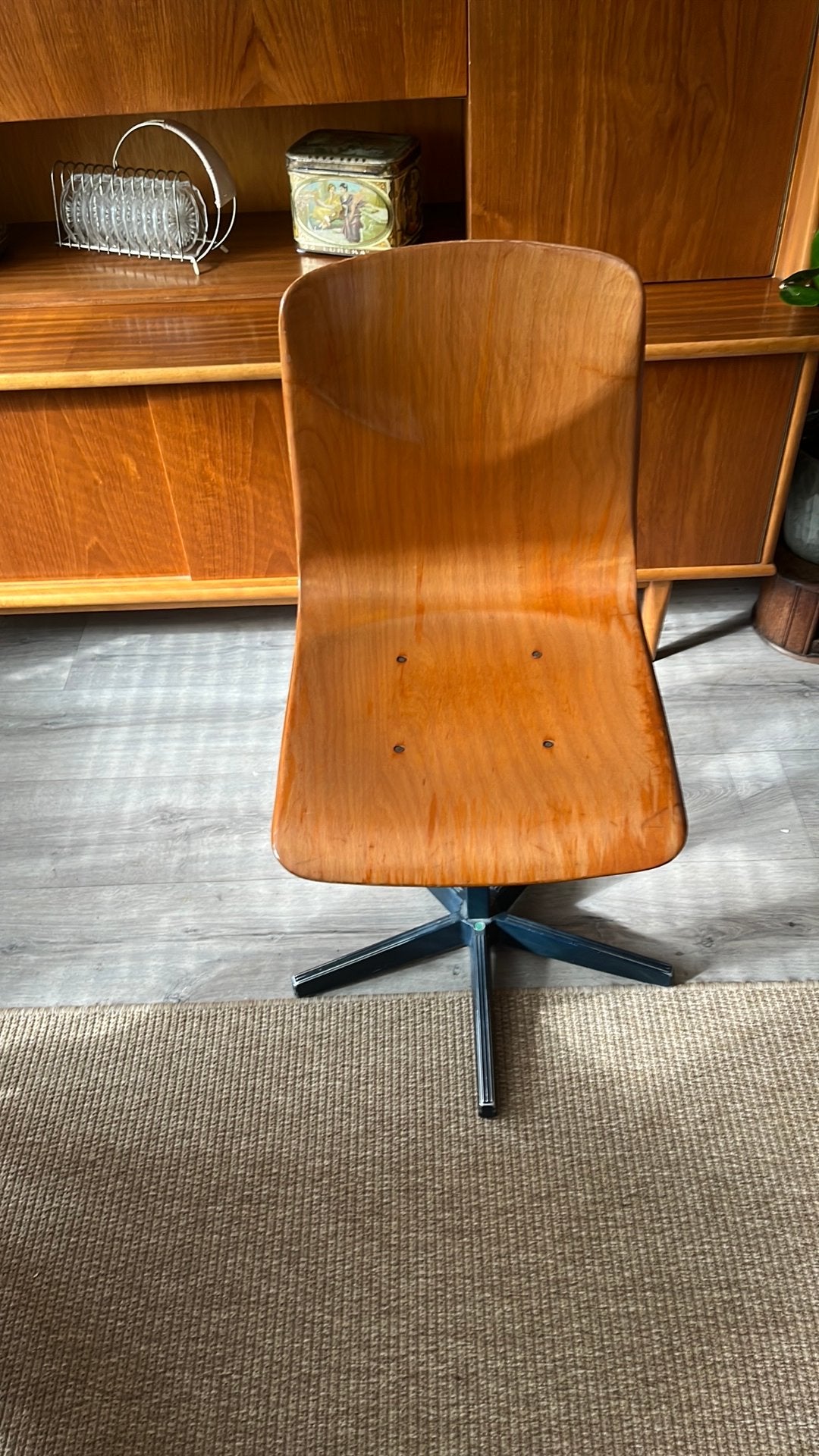 Vintage schoolstoeltje, Ophalen, Gebruikt, Bruin, Vintage