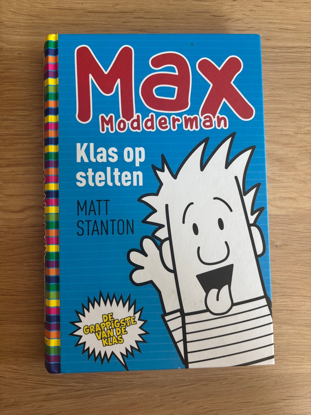 Max Modderman Klas op Stelten, Boeken, Ophalen of Verzenden, Zo goed als nieuw, Fictie