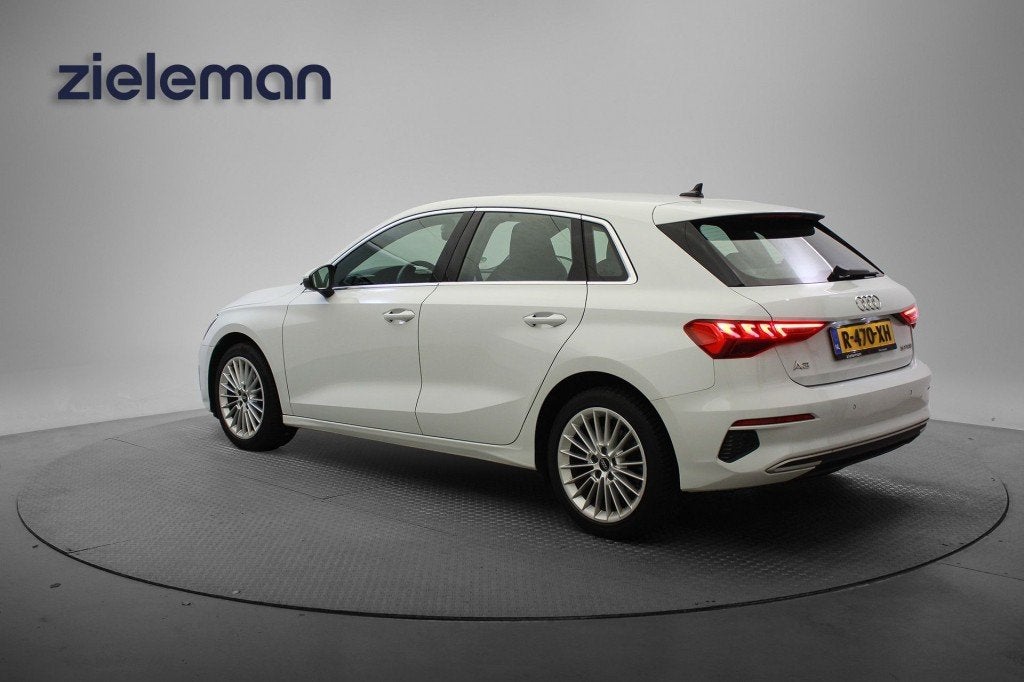 Audi A3 Sportback 30 TFSI Advanced edition Automaat - Digita, Gebruikt, Met garantie (alle), Wit, Origineel Nederlands