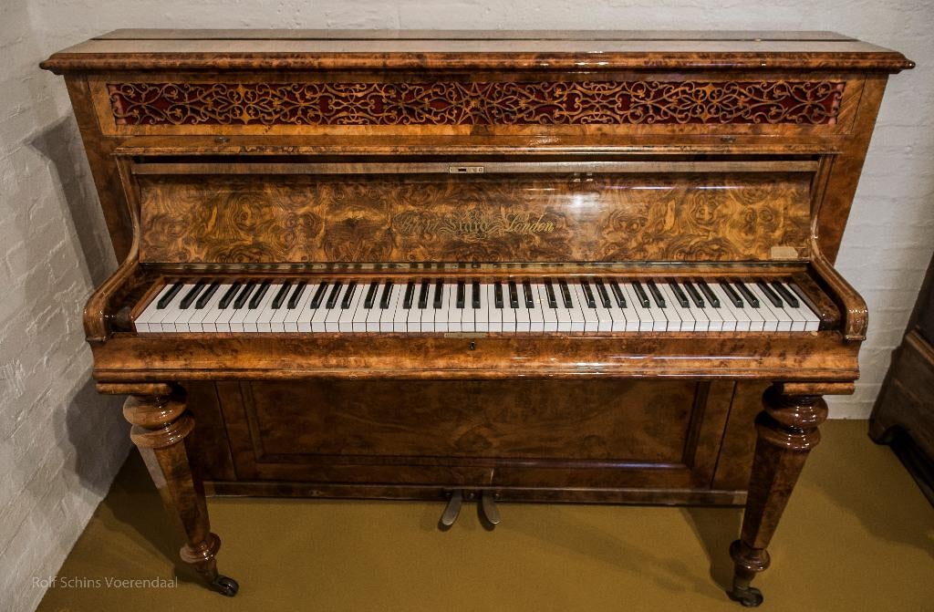 Erard piano uit 1870, compleet gerestaureerd, Muziek en Instrumenten, Piano's, Ophalen, Gebruikt, Bruin, Piano