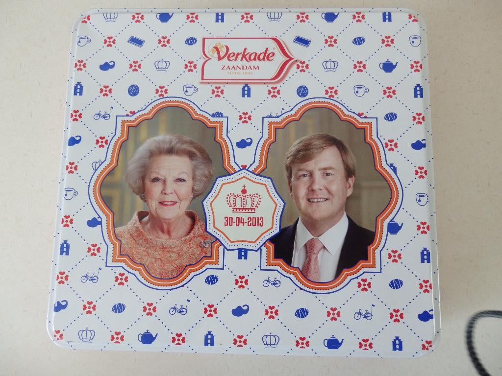 Trommel Alexander en Moeder Beatrix, Ophalen of Verzenden, Zo goed als nieuw