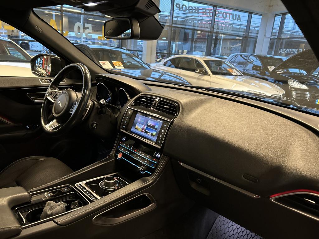 Jaguar F-Pace 2.0 R-Sport AWD 25T | Panoramadak | Stoel+Stuu, Auto's, Jaguar, Gebruikt, Zwart, Bedrijf, 111 €/maand
