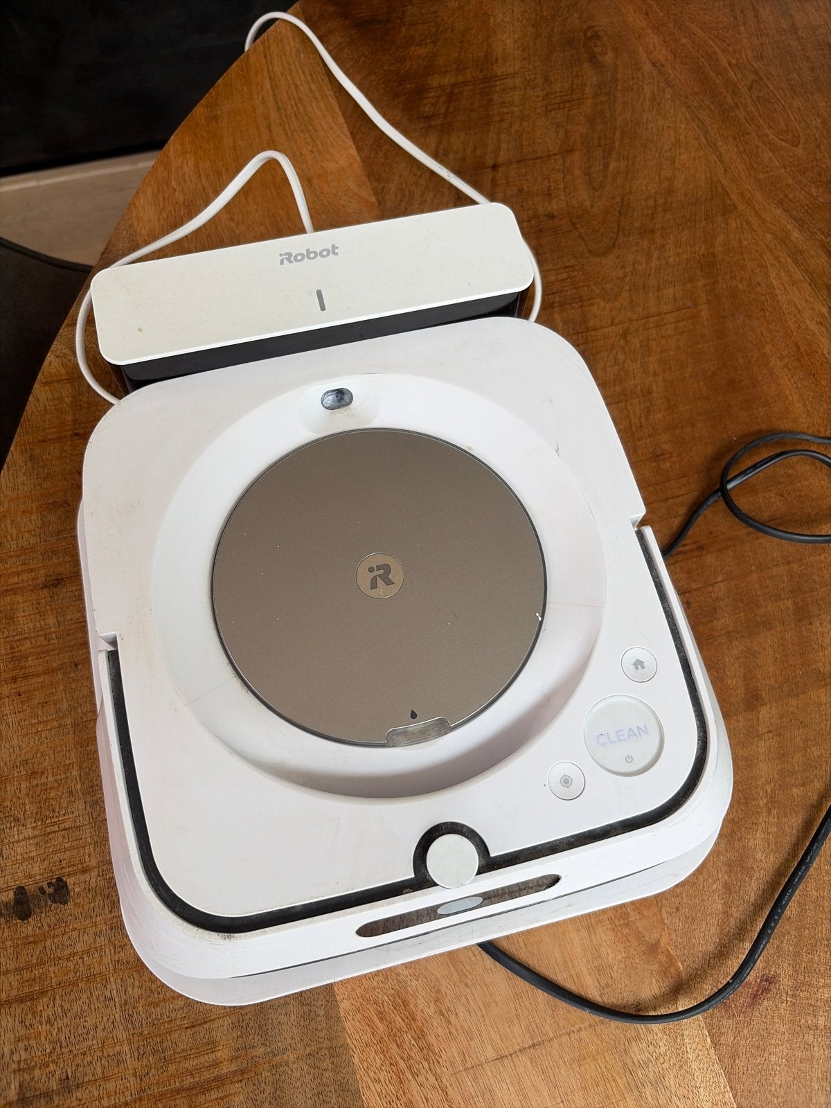 iRobot Braava Jet m6 Robot Dweilrobot - Wit, Gebruikt, IRobot, Dweilfunctie, Ophalen of Verzenden