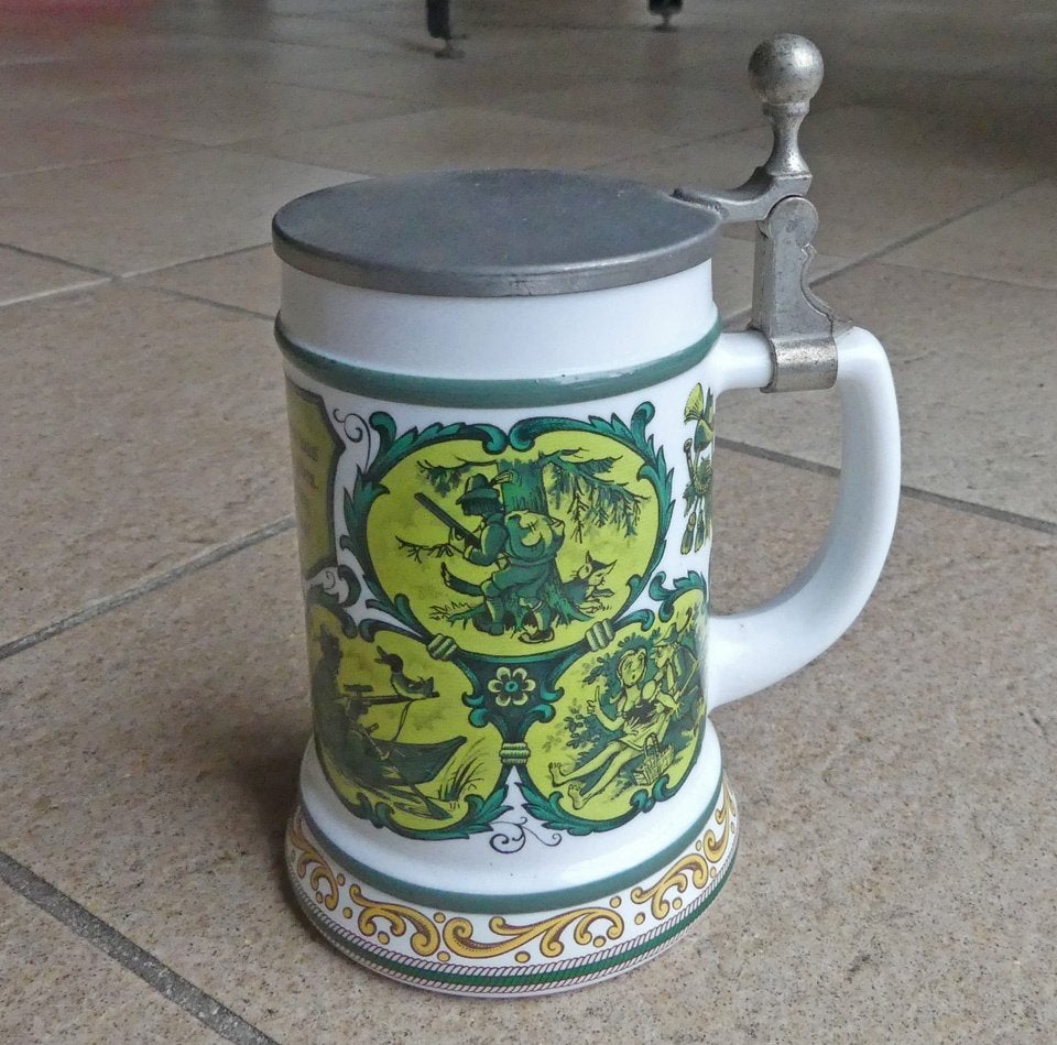Vintage bierpul jager melkglas tinnen deksel jacht cartoons, Ophalen of Verzenden, Gebruikt, Overige materialen, Glas of Glazen