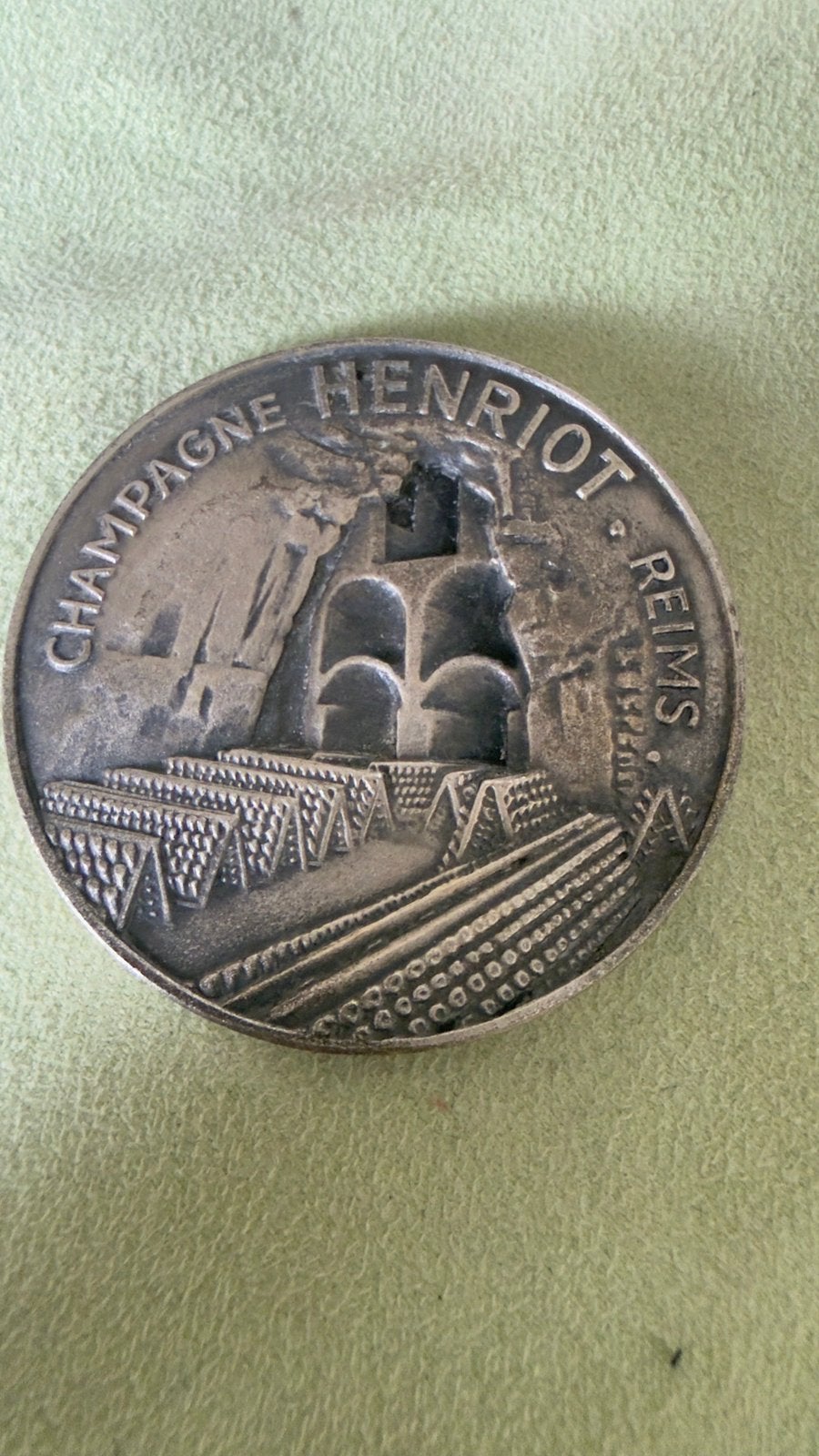 FRANCE, CHAMPAGNE HENRIOT REIMS Médaille Argent, Verzenden, Zilver