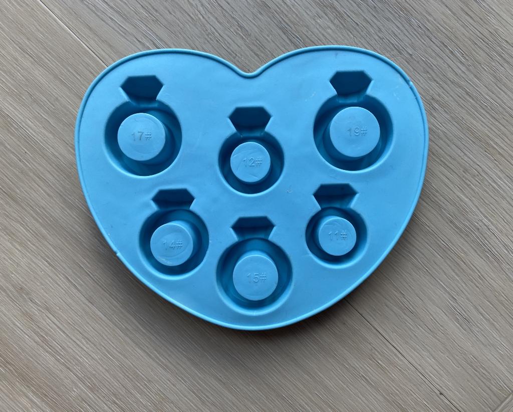 Zeepmal / mold ringen - trouwringen / huwelijksbedankjes, Ophalen of Verzenden, Zo goed als nieuw