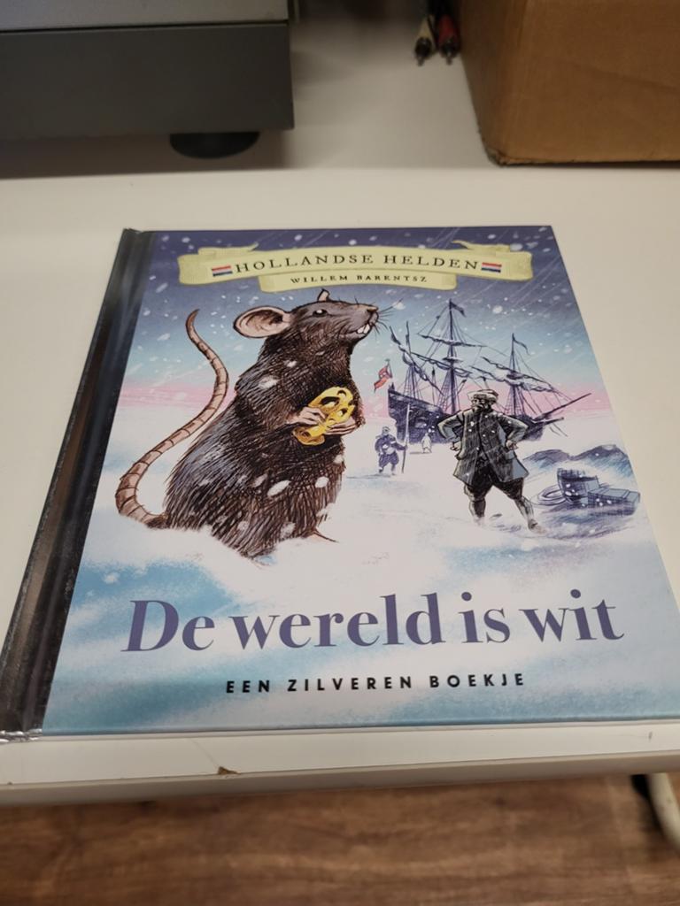 Suzanne Wouda - De wereld is wit, Boeken, Fictie algemeen, Ophalen of Verzenden, Zo goed als nieuw, Suzanne Wouda