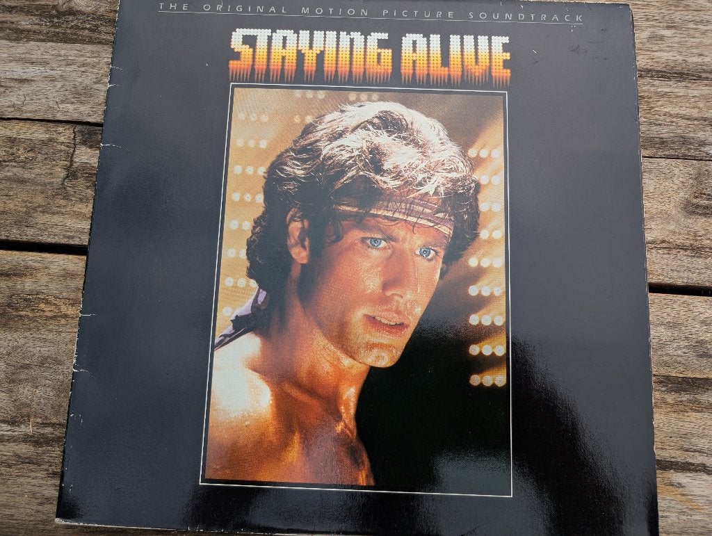 LP - Staying alive, Film en Theater, Ophalen of Verzenden, Zo goed als nieuw, 12 inch