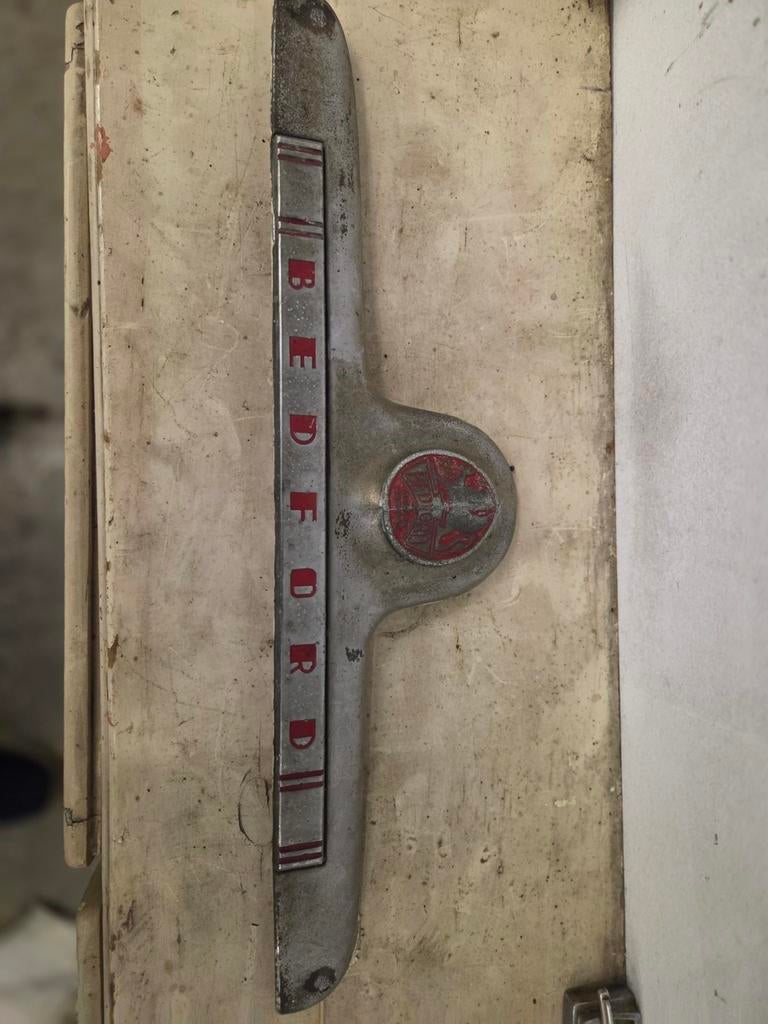BEDFORD 50 er JAREN EMBLEEM CABINE VOORZIJDE 50 EU INCL., Ophalen of Verzenden