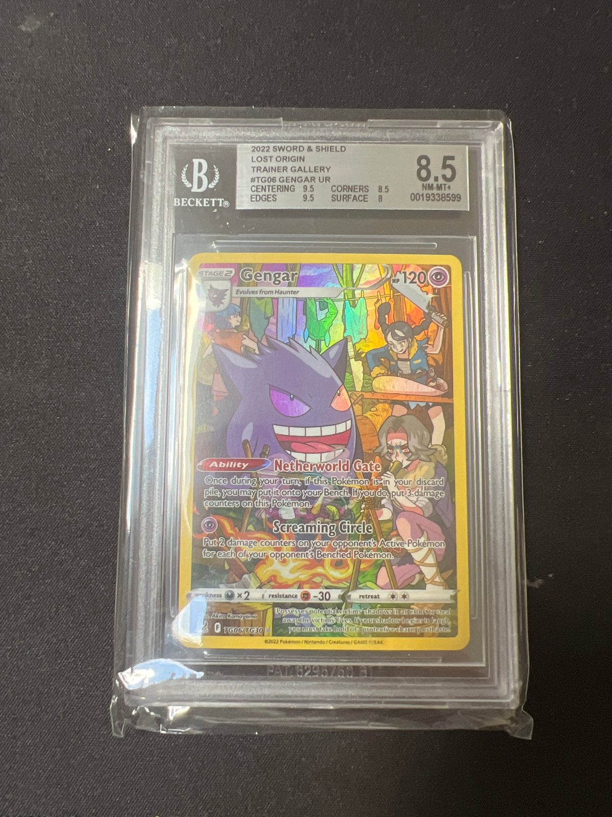 Gengar VMAX Trainer Gallery TG06 Beckett 8.5 Pokémon Kaart, Ophalen of Verzenden, Zo goed als nieuw, Losse kaart