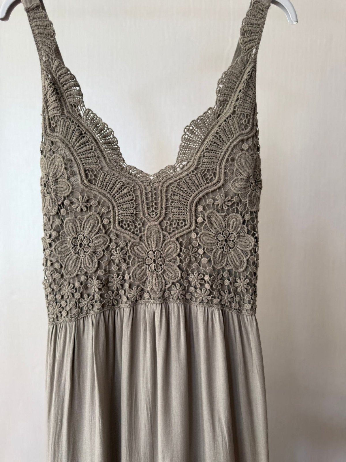 Maxi jurk met kant en spaghettibandjes, Kleding | Dames, Jurken, Maat 38/40 (M), Nieuw, Ophalen of Verzenden, Onbekend
