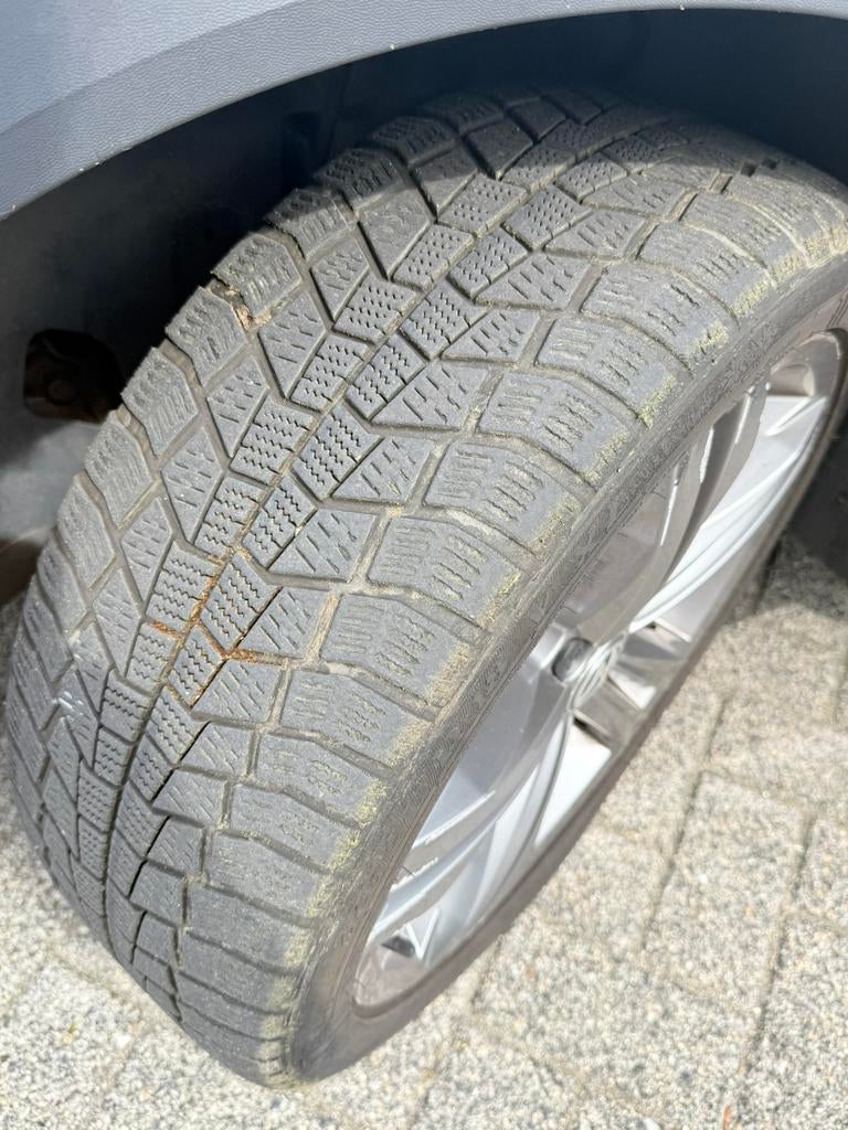 4X winterbanden 18 inch VW t-roc, Ophalen, Zo goed als nieuw