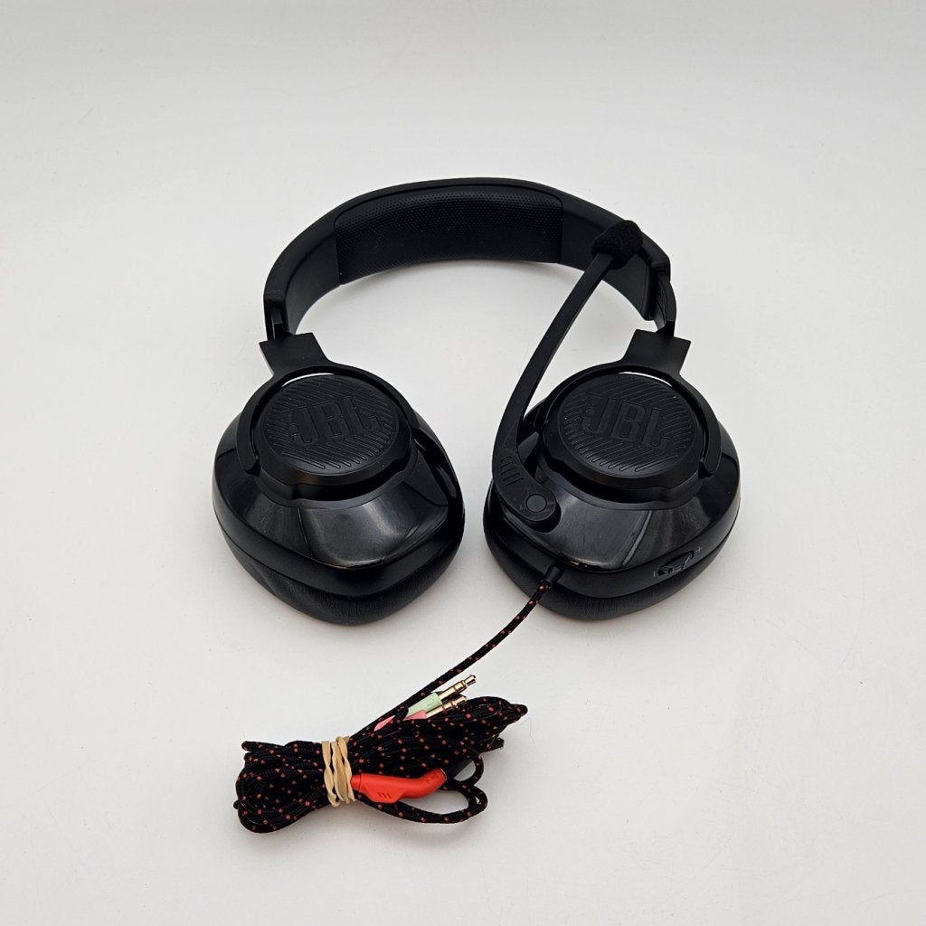 JBL Quantum 200 Wired Gaming Headset in Nette Staat, JBL, Gebruikt, Support@jbl.com, 400 Atlantic Street
Stamford, CT 06901
USA