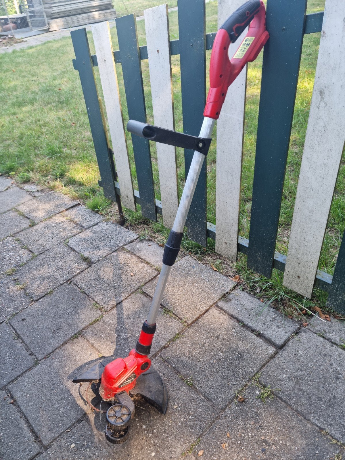 Prima kanten maaier kantenmaaier gastrimmer trimmer accu ont, Ophalen, Zo goed als nieuw, 10 tot 30 cm, Accu