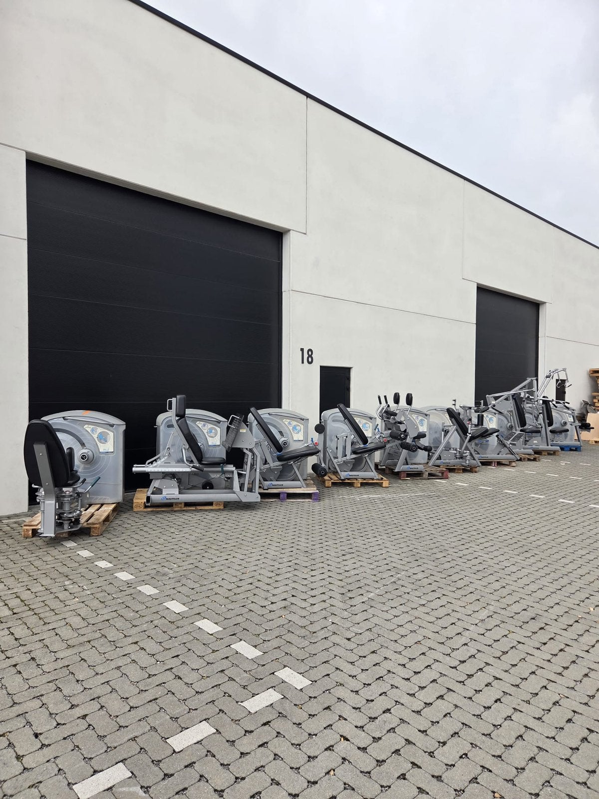 Nautilus ONE series set van 10 toestellen !