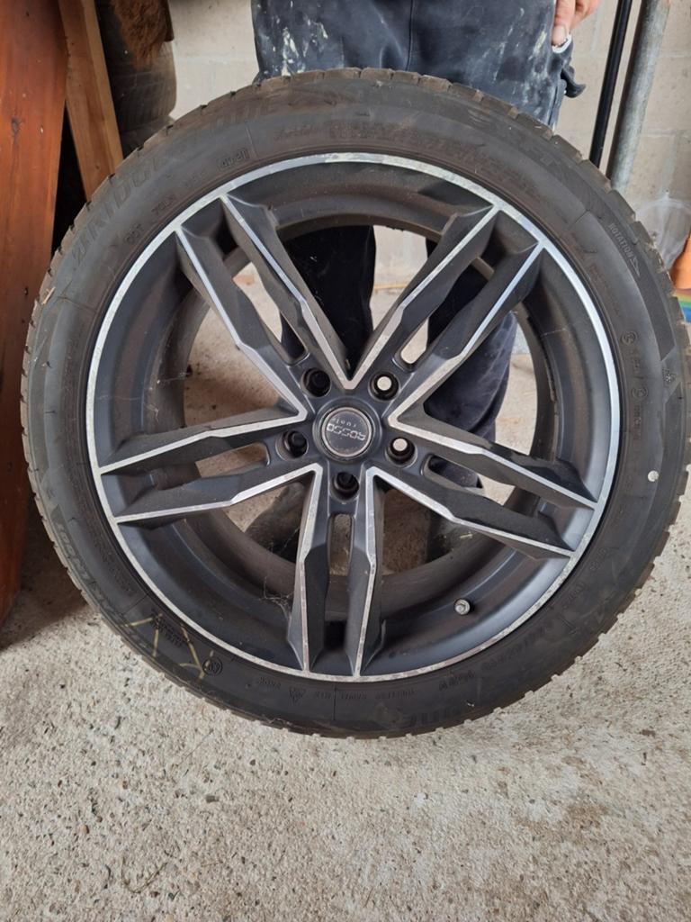 Bmw X3 velgen met banden Bridgestone, Auto-onderdelen, Banden en Velgen, 255 mm, Banden en Velgen, Zomerbanden, Ophalen
