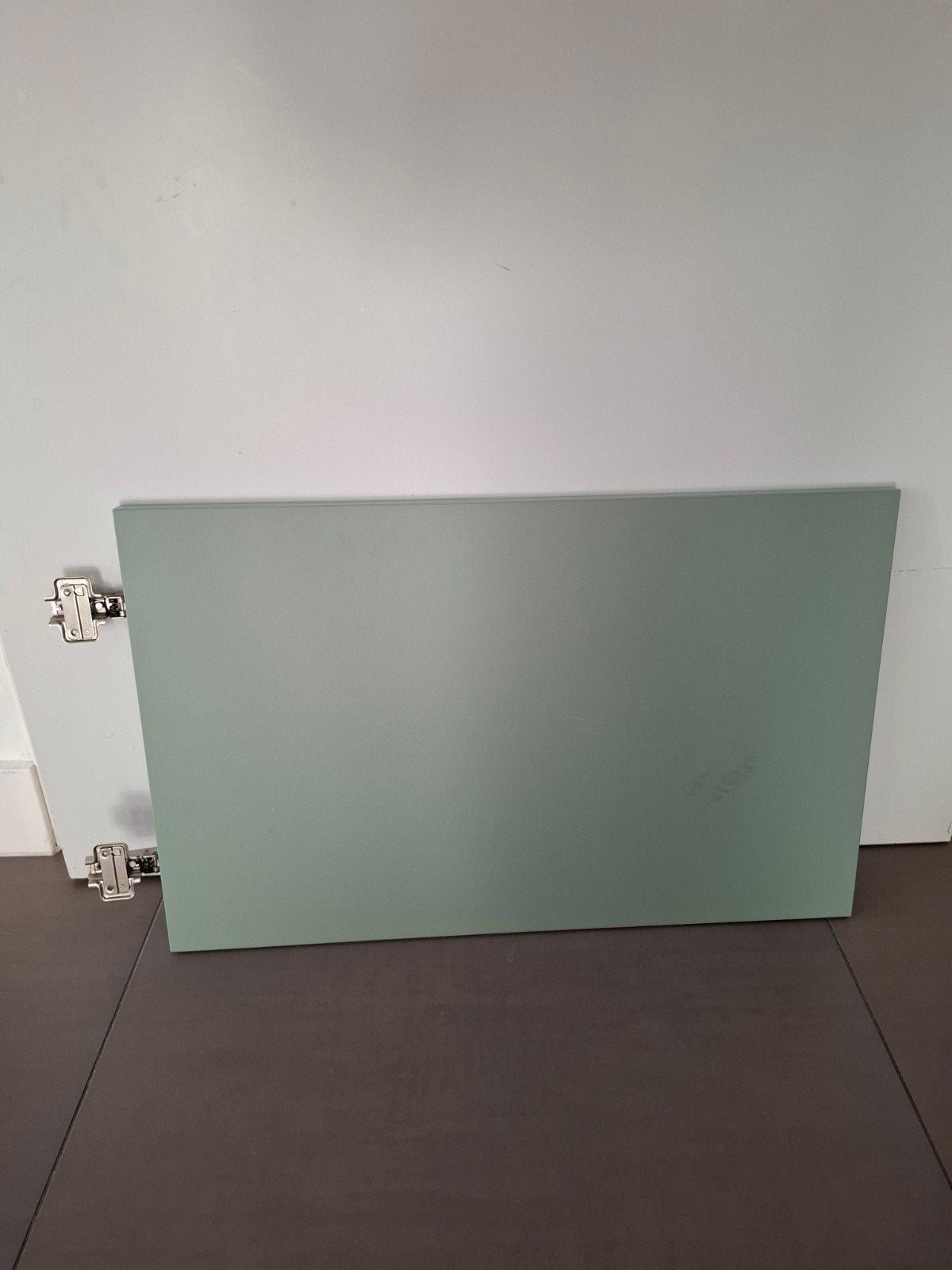 2x Ikea besta groene kastdeur met scharnieren, Ophalen, Gebruikt