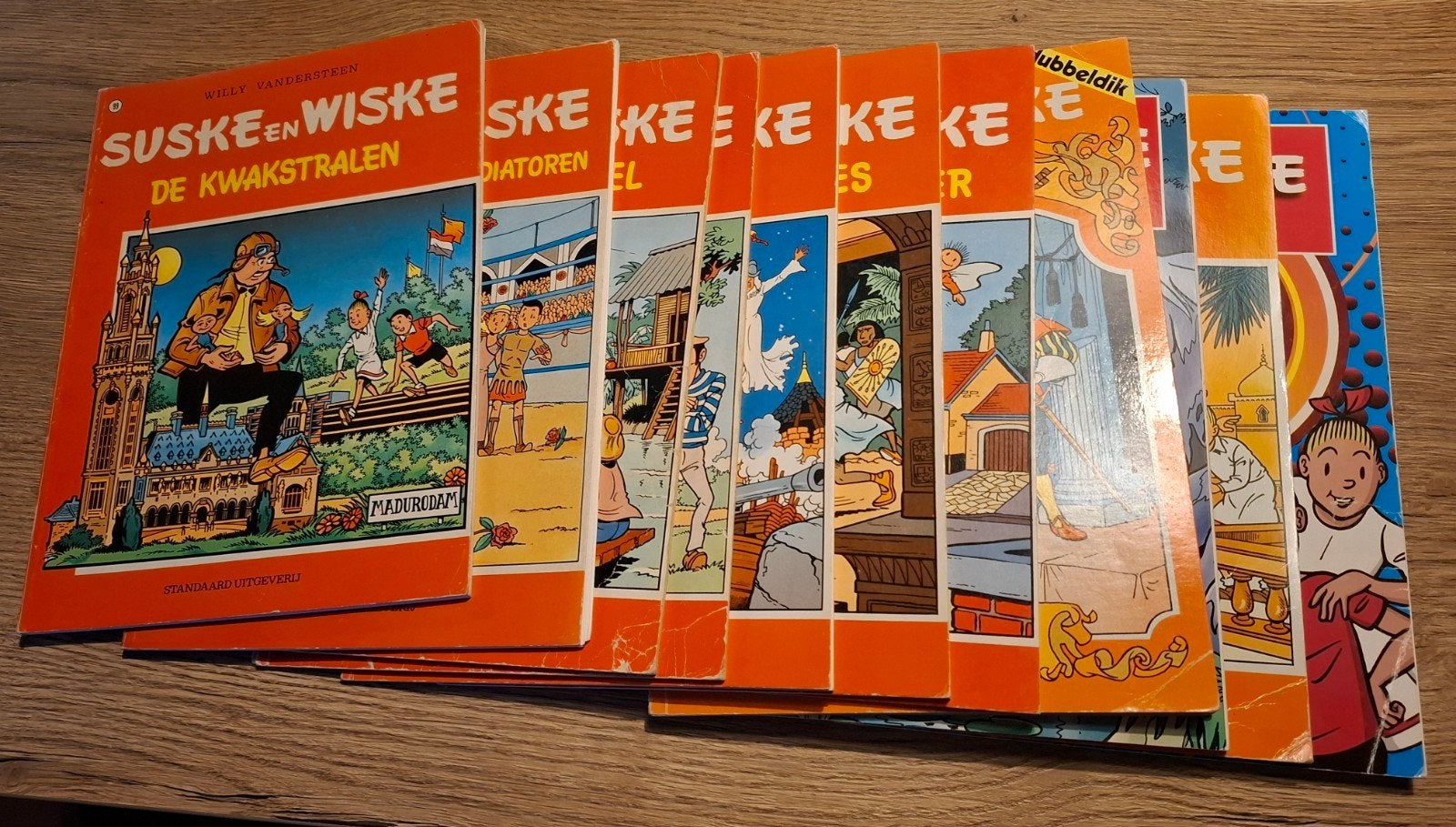 Gratis afhalen: stapeltje Suske en Wiskes, Meerdere stripboeken, Ophalen, Gelezen