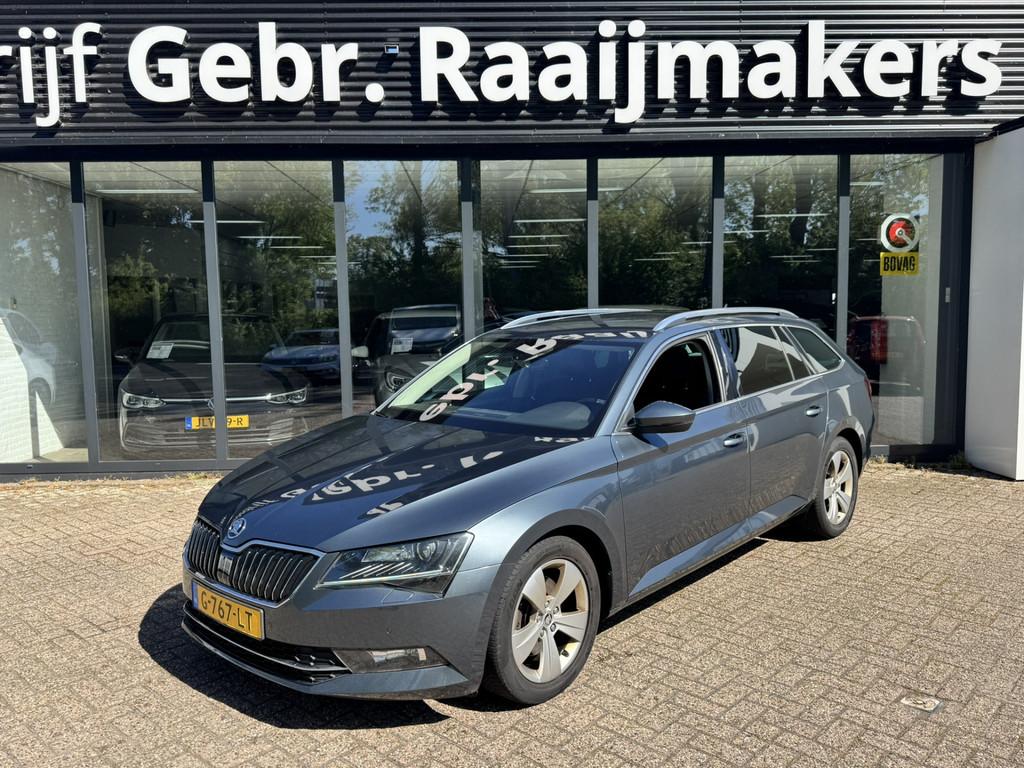 Skoda Superb Combi 2.0 TDI Business Edition*Leder*Xenon*navi, Auto's, Gebruikt, Euro 6, 4 cilinders, Bi-Xenon koplampen