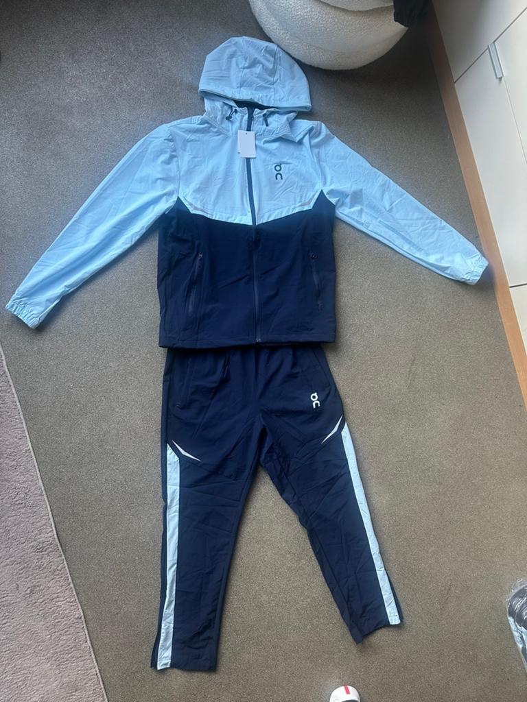On Cloud trainingspak, Ophalen of Verzenden, Zo goed als nieuw, Maat 46/48 (XL) of groter, Zwart