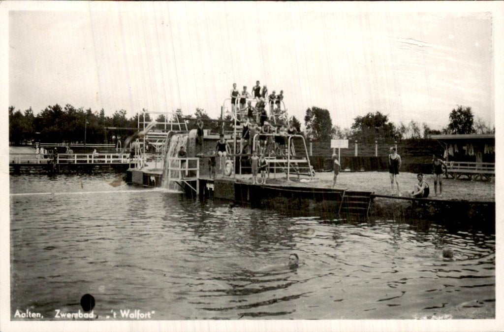 Aalten - Zwembad - t Walfort, Ophalen of Verzenden, 1920 tot 1940, Gelopen, Gelderland