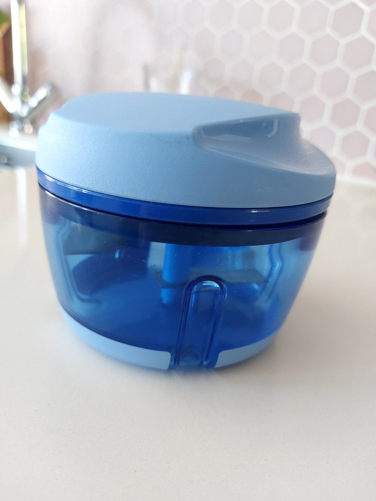 Tupperware Keukenapparaat voor snijden - 300 ml, Gebruikt, Blauw, Overige typen, Ophalen of Verzenden