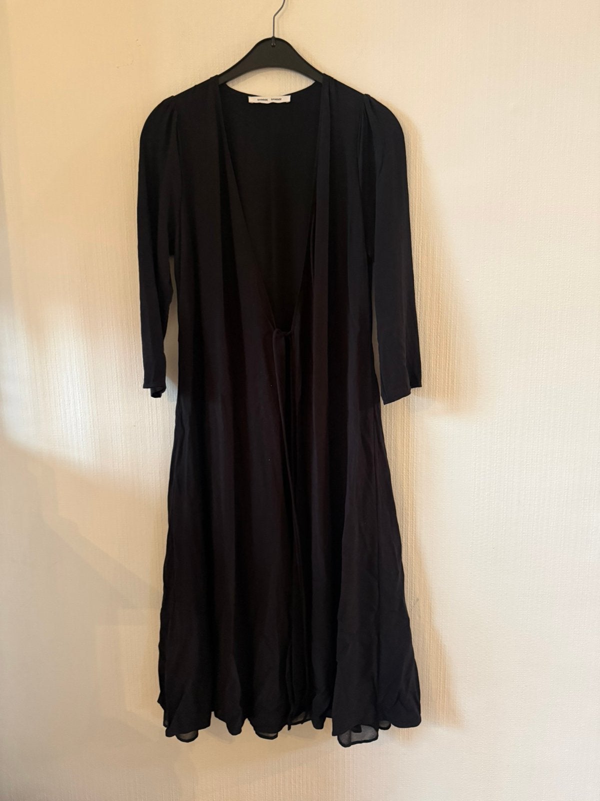 Samsoe samsoe zwarte langer wrap jurk Maat S, Kleding | Dames, Zwart, Ophalen of Verzenden, Zo goed als nieuw, Maat 36 (S)
