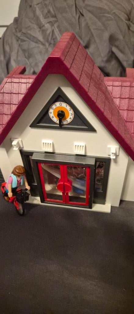 Playmobil School met figuren en accessoires, Ophalen of Verzenden, Gebruikt, Complete set