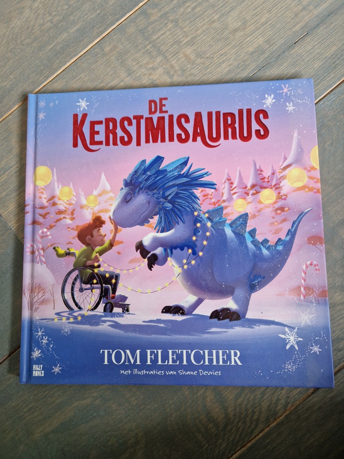 De Kerstmisaurus - Tom Fletcher (Kinderboek), Ophalen of Verzenden, Zo goed als nieuw, Tom Fletcher, Fictie algemeen