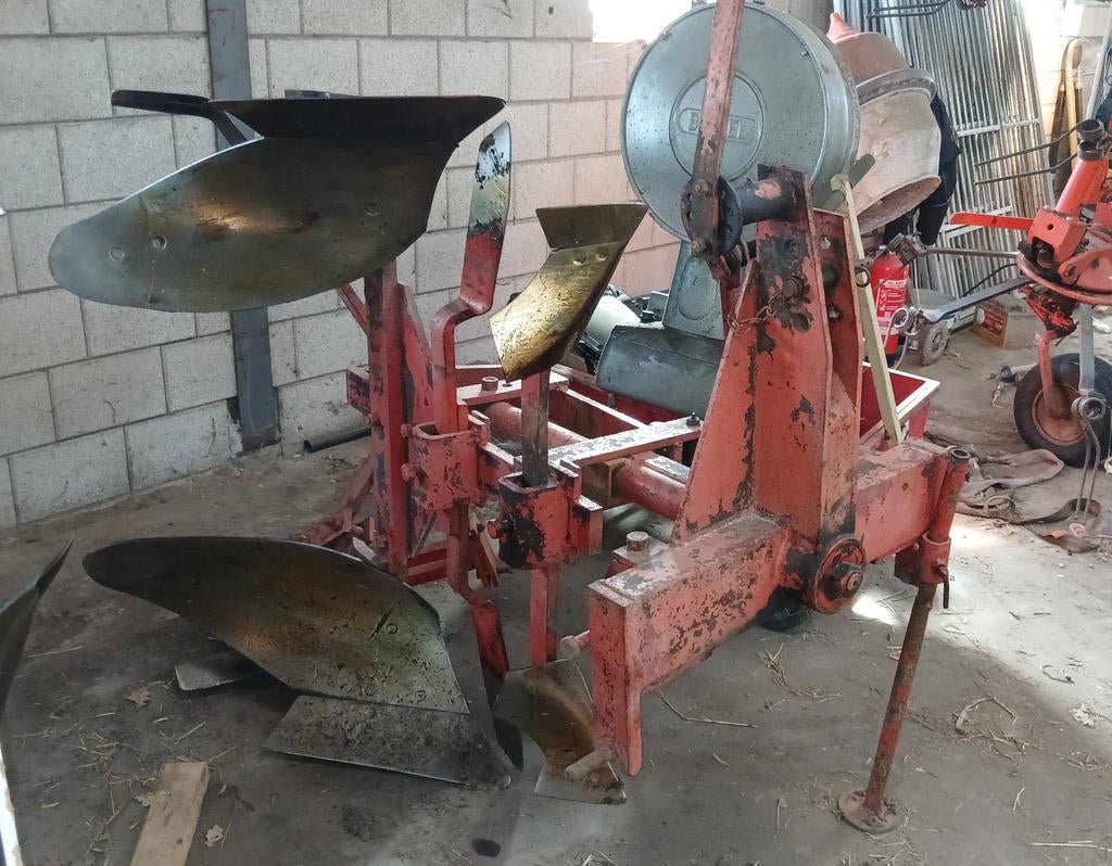 Te koop 1 schaar wentelploeg goudland., Ophalen, Gebruikt