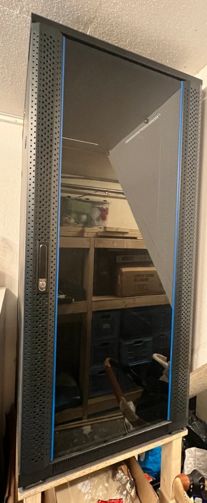 27U Patchkast 600x800x1300mm, Computers en Software, Serverkasten, Gebruikt, Glas, Geperforeerd, Ophalen
