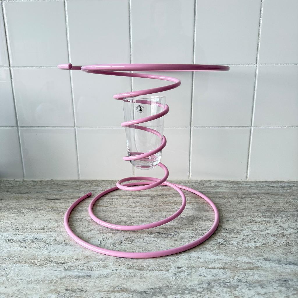 vaas vinterfint door gustav westman voor ikea roze spiraal, Overige kleuren, Ophalen of Verzenden, Minder dan 50 cm, Glas