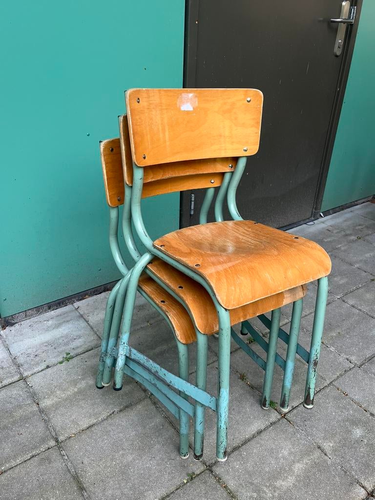 Franse schoolstoeltjes Mulca, Ophalen, Gebruikt, Vier