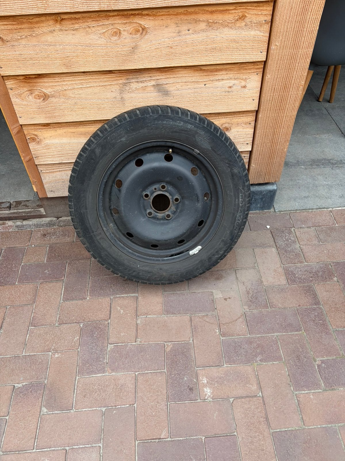 4 x winterbanden, Auto diversen, Aanhangwagen-onderdelen, Ophalen of Verzenden, Zo goed als nieuw