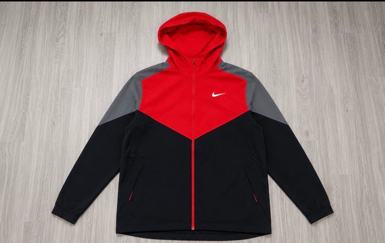 Nike Windrunner Jacket - Zwart, Rood, Grijs Maat L, Kleding | Heren, Jassen | Winter, Zwart, Overige maten, Ophalen of Verzenden