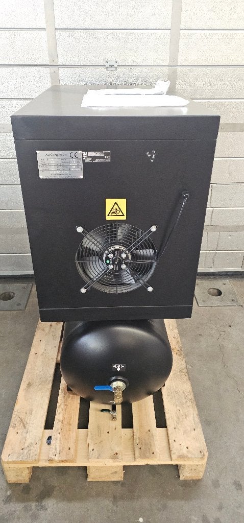 HBM schroefcompressor 5,5 pk - 160 liter luchttank, Zo goed als nieuw, 6 tot 10 bar, 100 liter of meer, 400 tot 800 liter/min