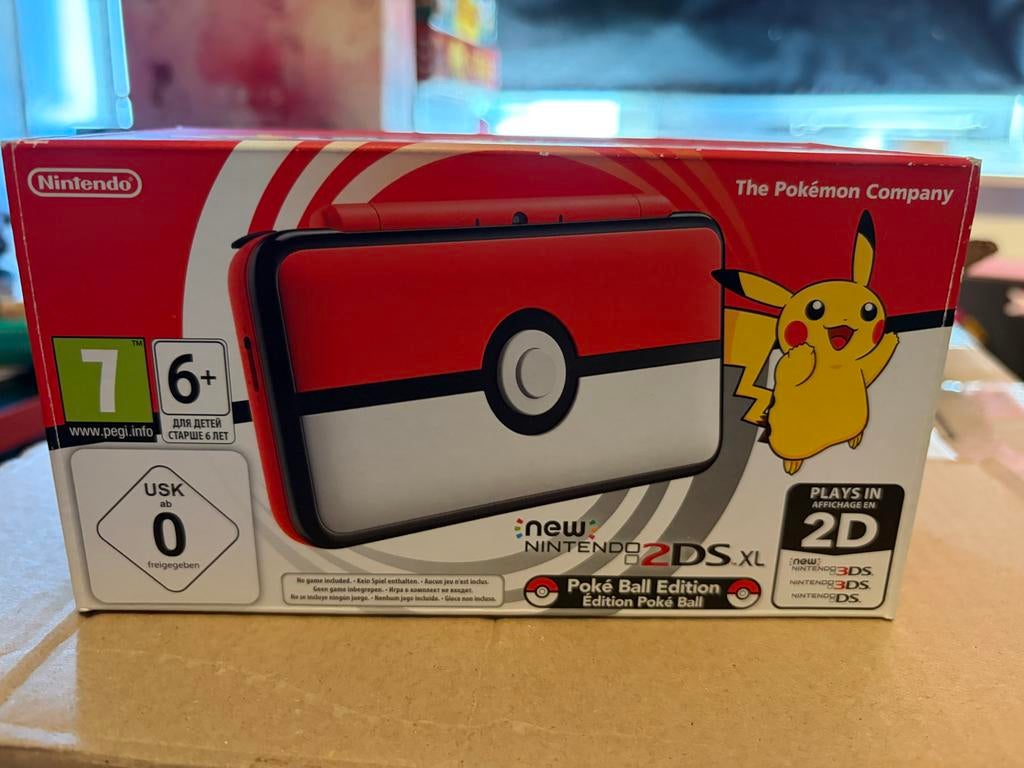 Nieuwe Nintendo 2DS XL Poké Ball Edition - Compleet!, Ophalen, Zo goed als nieuw