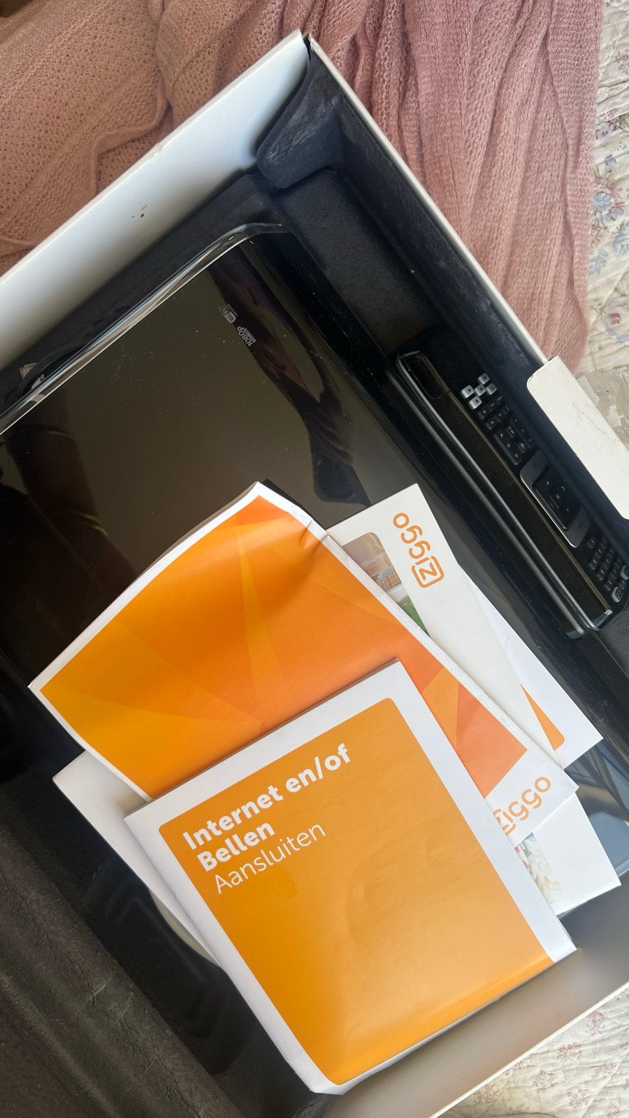 Ziggo Mediabox horizon box Next (WiFi) met afstandsbediening, Ophalen of Verzenden, Zo goed als nieuw, Decoder