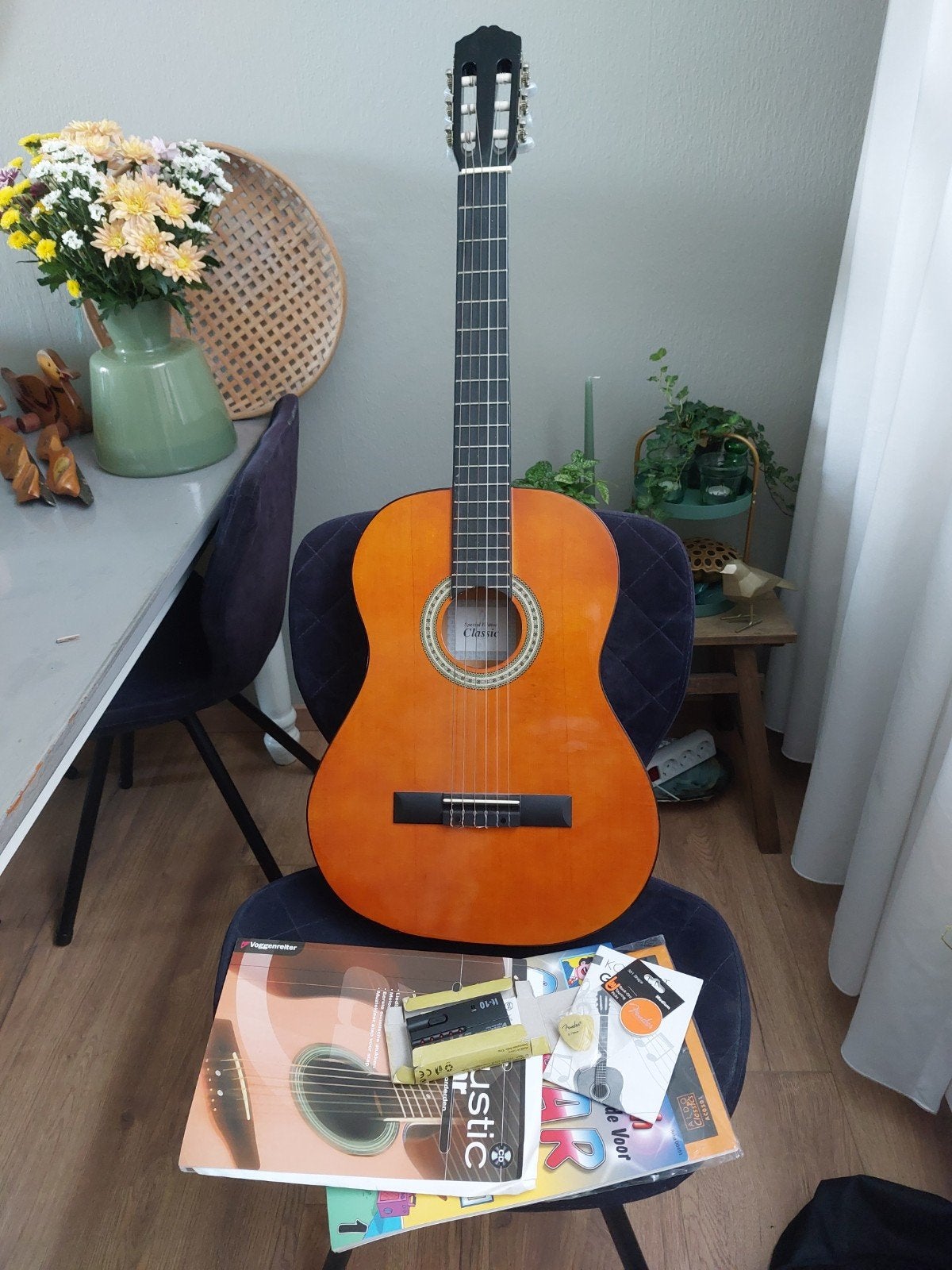 Mooie gitaar  zgan ., Ophalen of Verzenden, Zo goed als nieuw, Klassieke of Spaanse gitaar