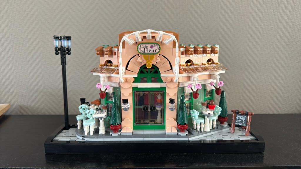 Frans Café - LEGO, Kinderen en Baby's, Speelgoed | Bouwstenen, Ophalen of Verzenden, Zo goed als nieuw