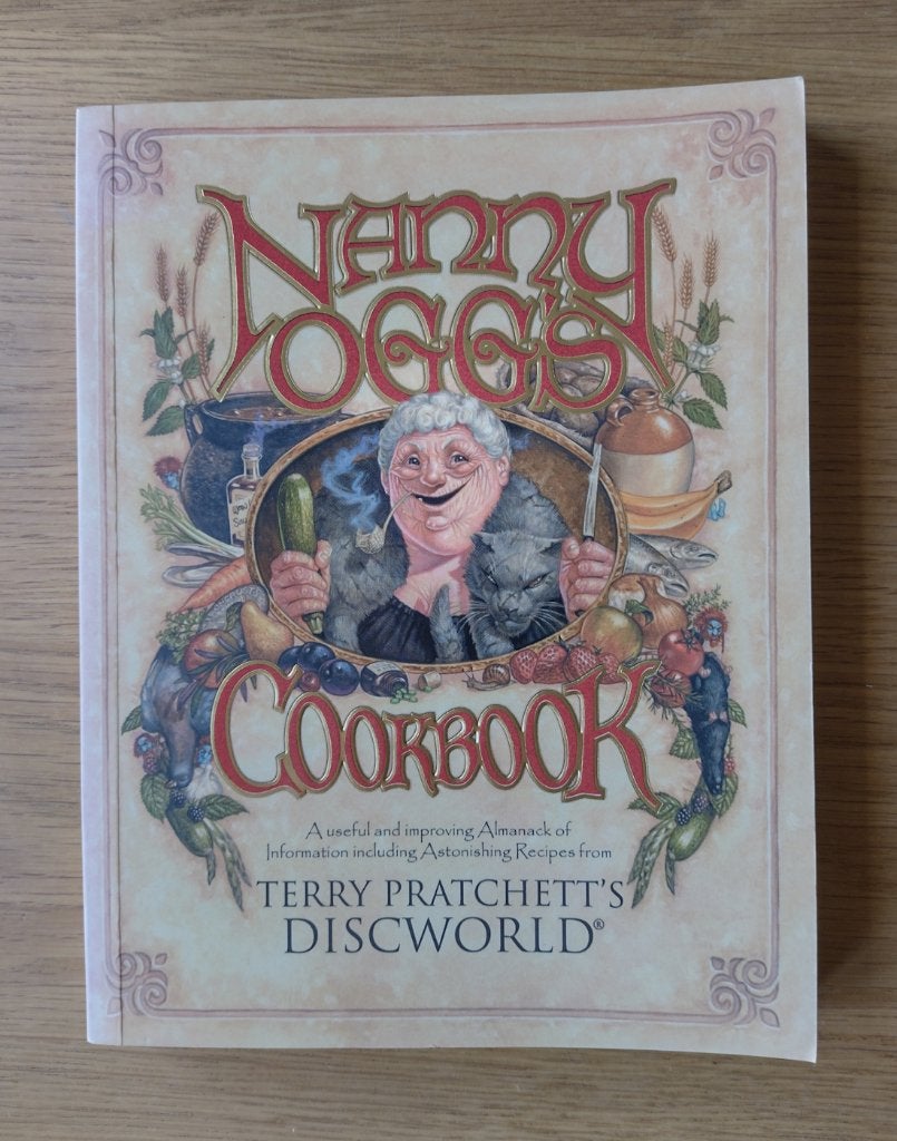 Nanny Ogg’s Cookbook - Terry Pratchett, Ophalen, Zo goed als nieuw, Terry Pratchett