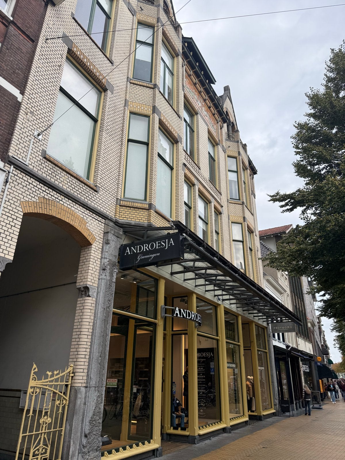 Mooi kantoor aan de Vismarkt, centrum Groningen, Werkplek, Ophalen, Gebruikt, Bureau