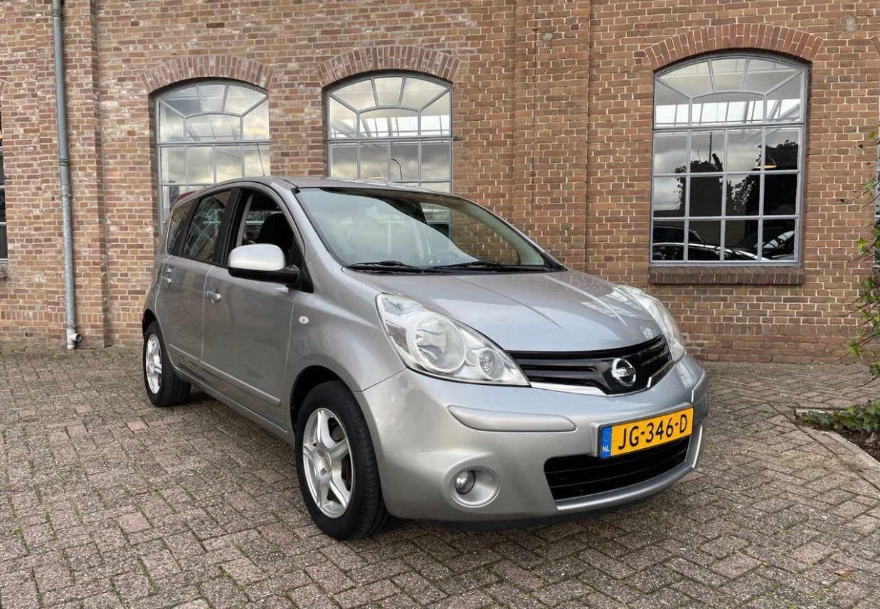 Nissan Note 1.4 16V 2009 Grijs technisch zeer goede staat, Voorwielaandrijving, Stof, 4 cilinders, 49 €/maand