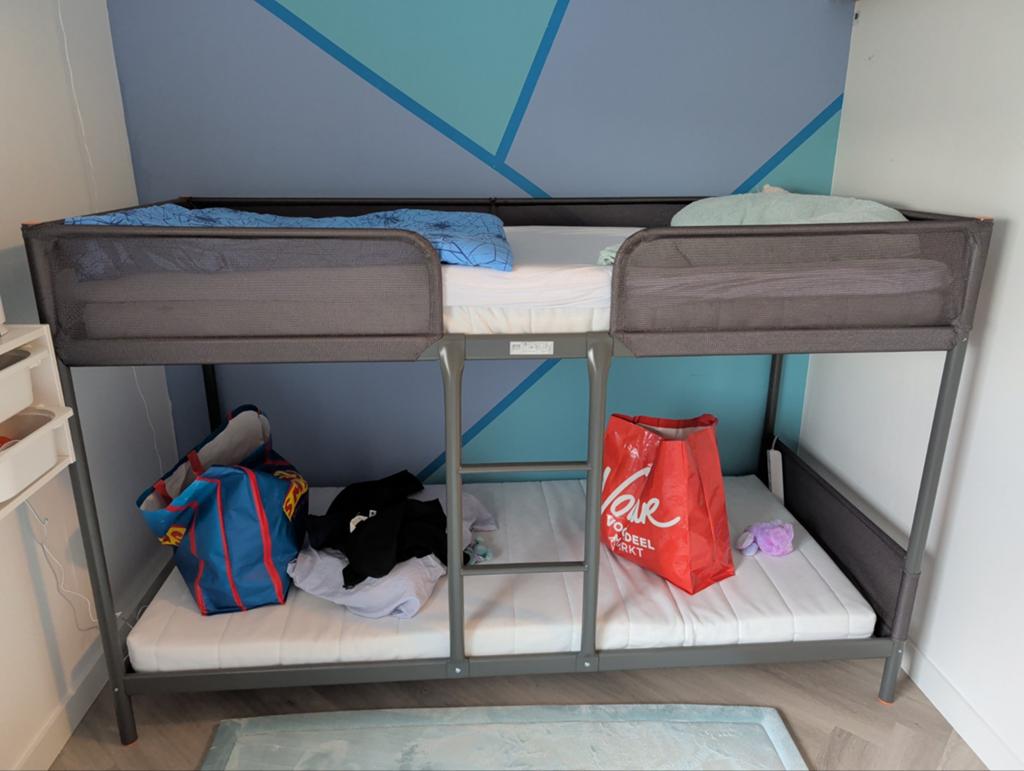 Ikea stapelbed met matrassen, Huis en Inrichting, Gebruikt, 90 cm, Tweepersoons, Ophalen of Verzenden