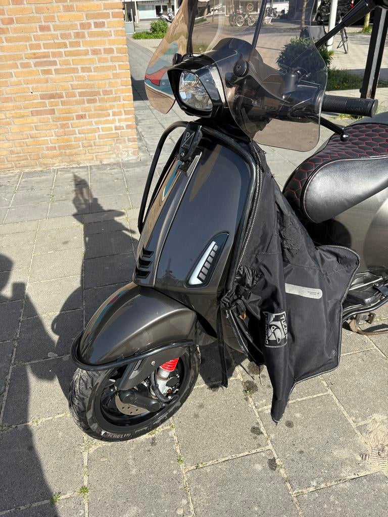 Vespa Sprint, Fietsen en Brommers, Vespa S, Ophalen of Verzenden, Zo goed als nieuw, Benzine
