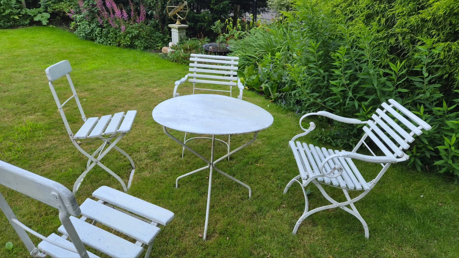 Vintage tuinset: 2 stoelen met armleuning, 2 zonder, 1 tafel, Ophalen, Gebruikt, Metaal, Inklapbaar